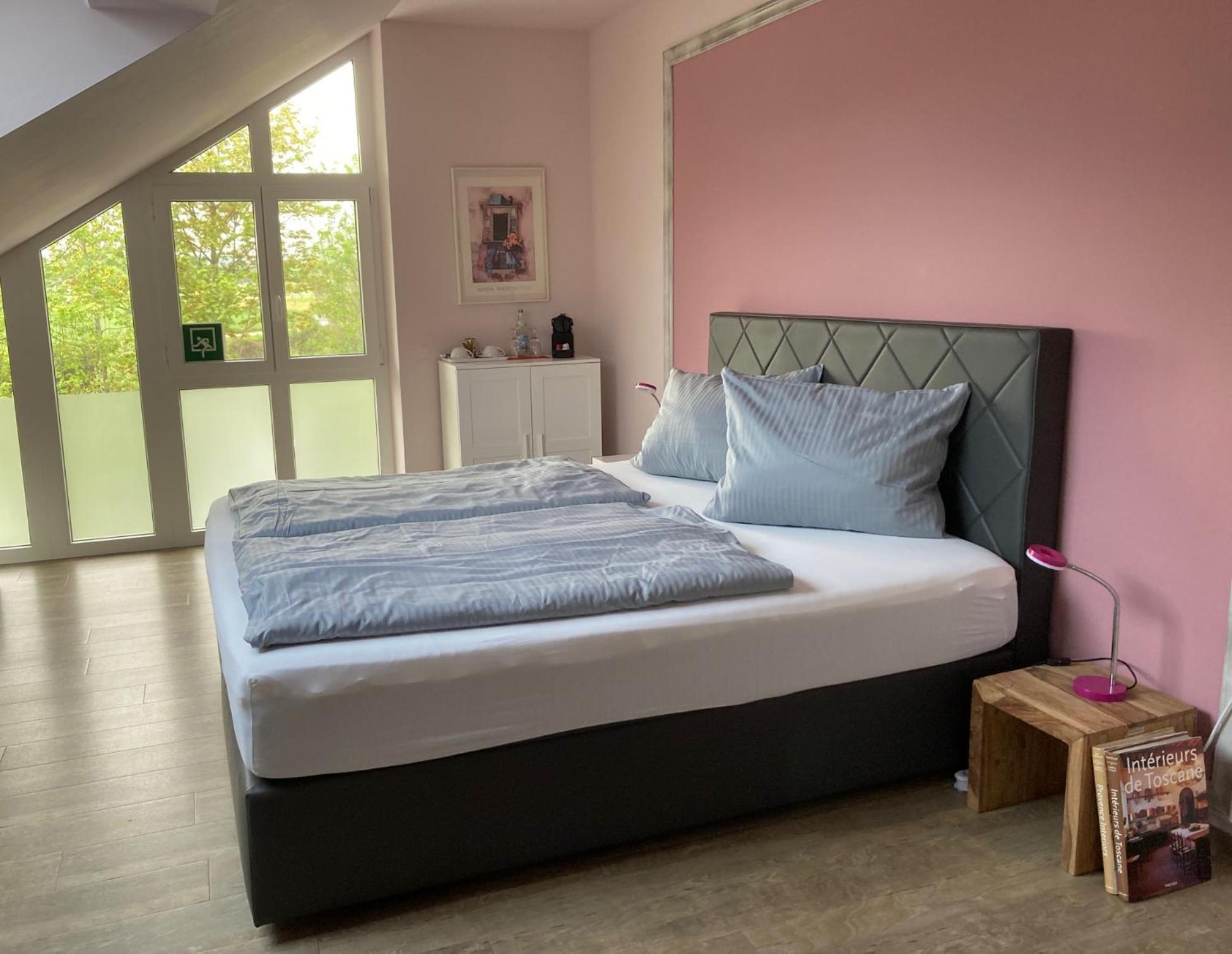 Das Singold Hotel Mit Highspeed Wlan Und Digitalem Schluessel Schwabmunchen Ngoại thất bức ảnh